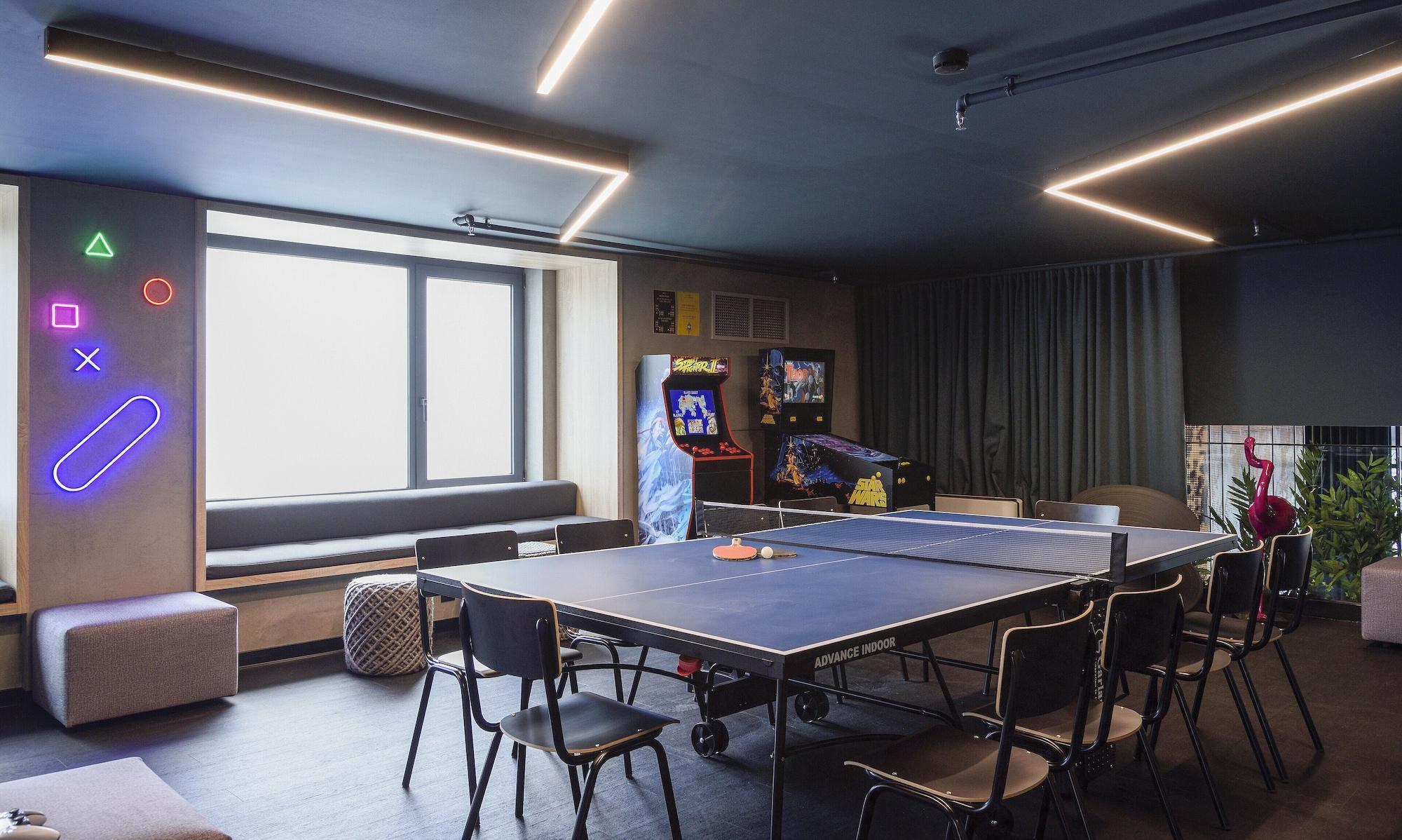 Onoma Hotel سالونيك المظهر الخارجي الصورة The games room at the University of Westminster