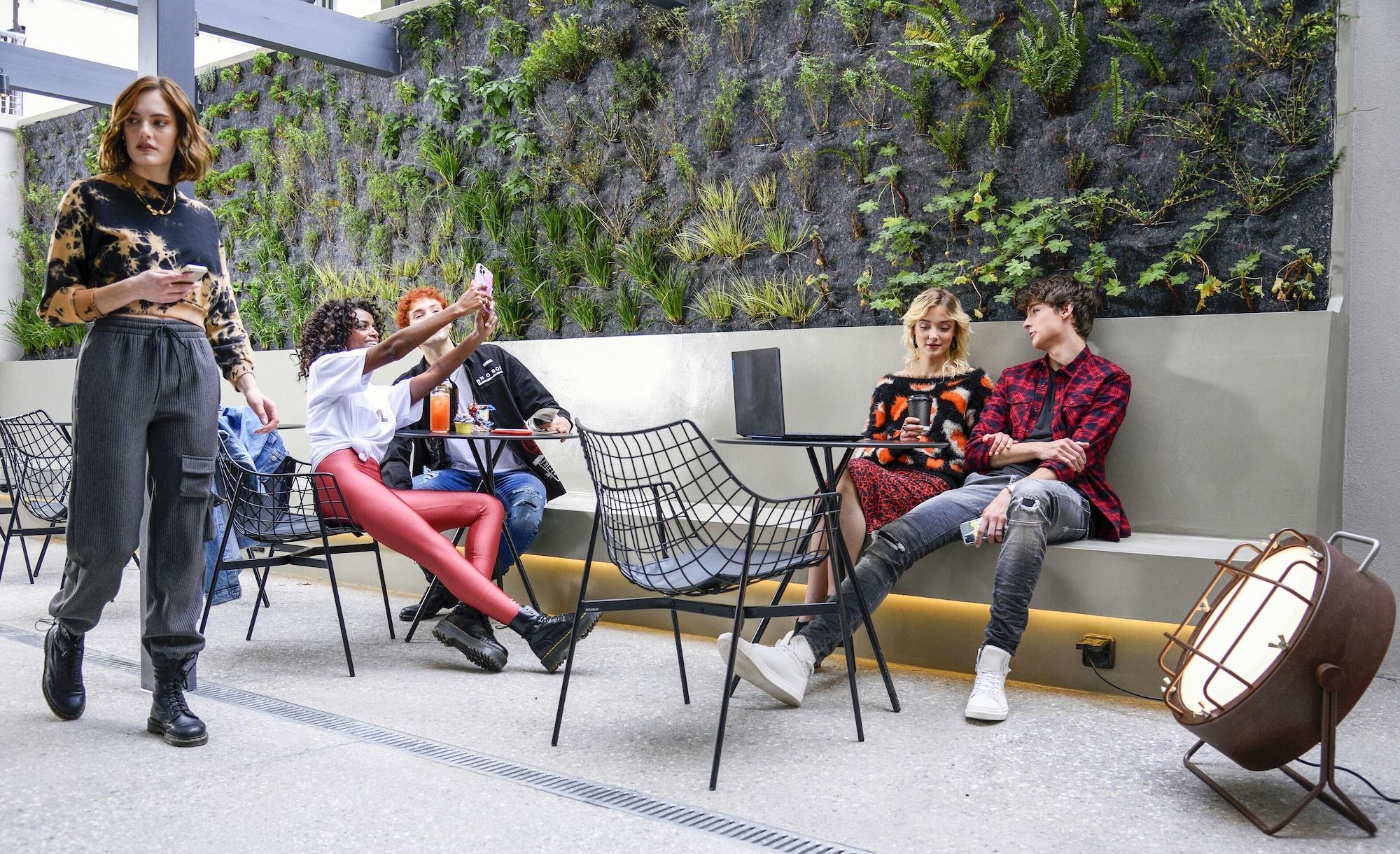 Onoma Hotel سالونيك المظهر الخارجي الصورة Students at the University of Westminster