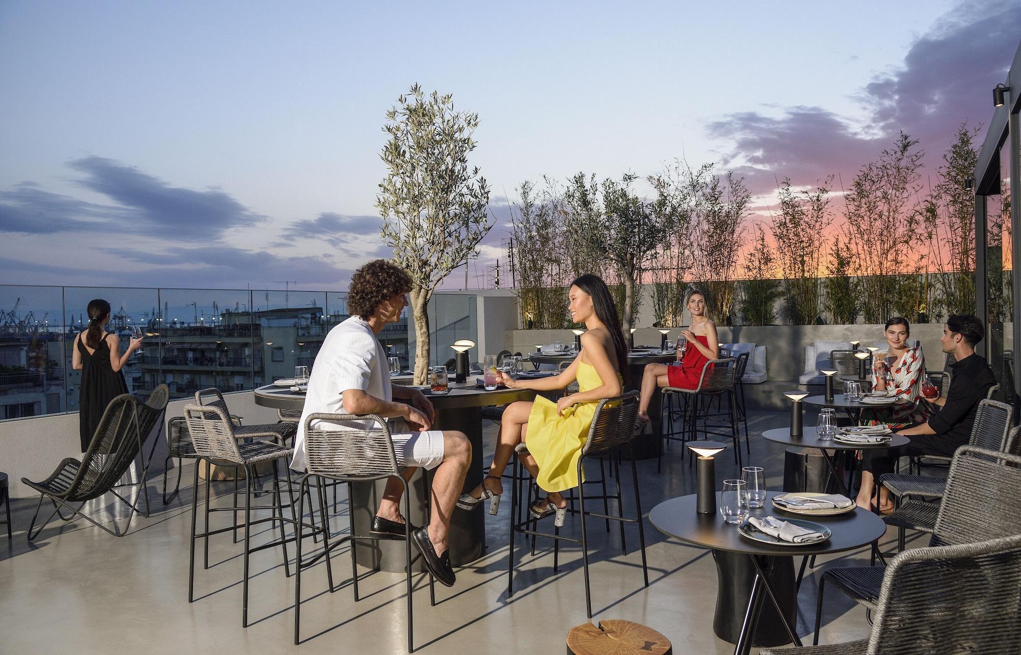 Onoma Hotel سالونيك المظهر الخارجي الصورة The Sky Bar